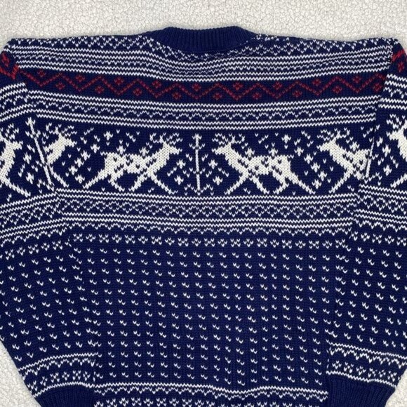 Vintage Norsport Knitted Reindeer Winter Sweater: Size Large - Picture 4 of 10